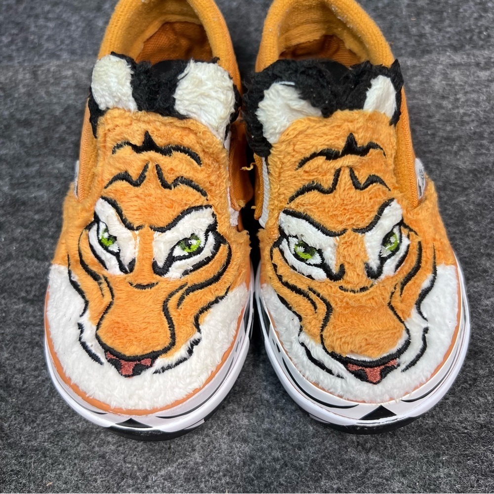 Vans Kids Classic Slip On Velcro Discover Project Protect Tiger Size 5 - Picture 6 of 12